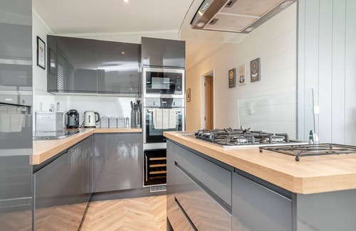 Shepton Mallet Chalet De Esquí | Alojamiento de 3 habitaciones en Midsomer House, East Compton