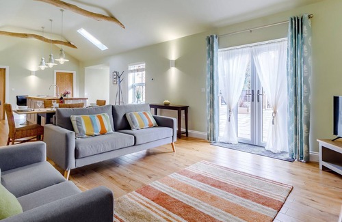 North Walsham Cabaña | 3 bedroom accommodation in Spa Common, North Walsham