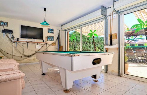 Mondragon Casa | 100 m² Casa ∙ 3 habitaciones ∙ 9 personas