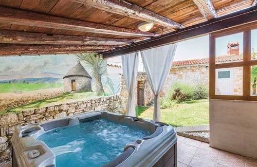 Matohanci Casa | 3 bedroom accommodation in Kanfanar