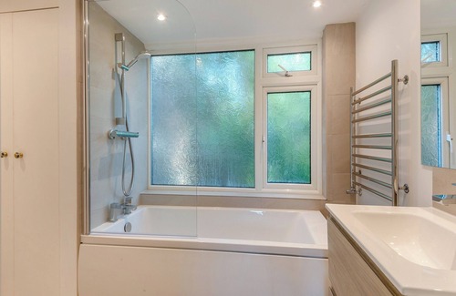 East Rudham Cabaña | 3 bedroom accommodation in East Rudham, near Fakenham