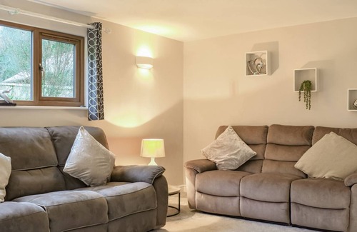 Exeter Cabaña | 3 bedroom accommodation in Nadderwater