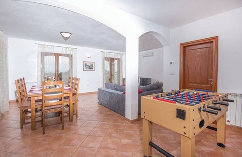 Divsici Casa | 3 bedroom accommodation in Divsici