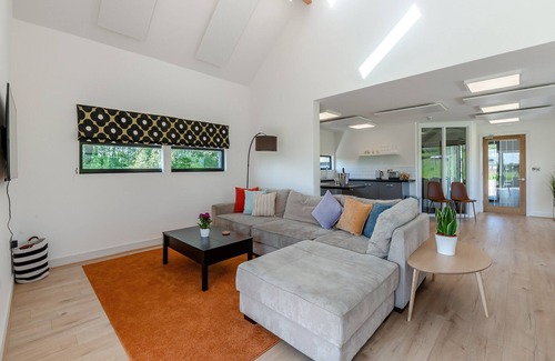 Hollington Cabaña | 3 bedroom accommodation in Ashbourne