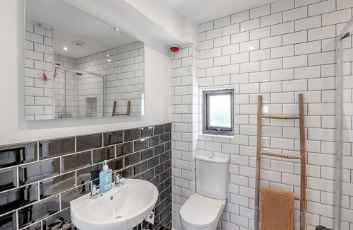 Hollington Cabaña | 3 bedroom accommodation in Ashbourne