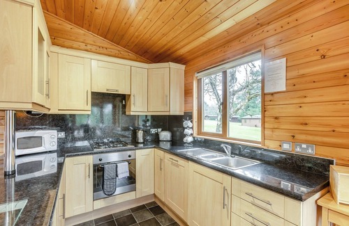 Beaworthy Chalet De Esquí | 3 bedroom accommodation in Halwill, Nr Beaworthy