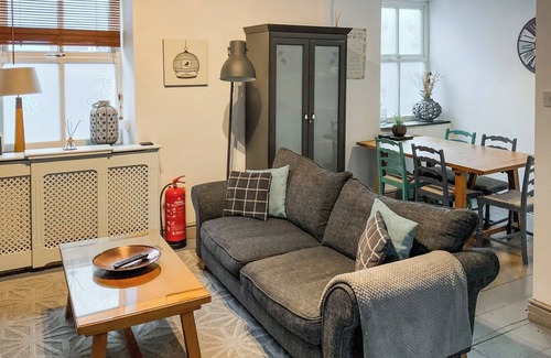 Pentrefelin Cabaña | 3 bedroom accommodation in Llandeilo