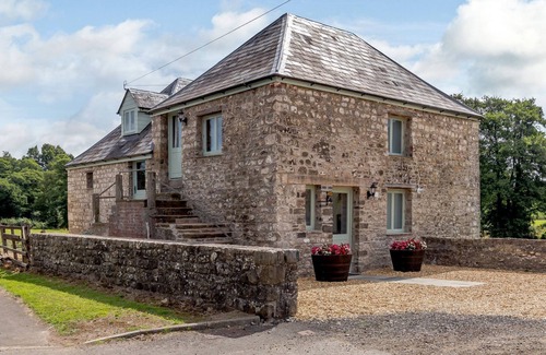Monkswood Cabaña | 3 bedroom accommodation in Monkswood, near Usk