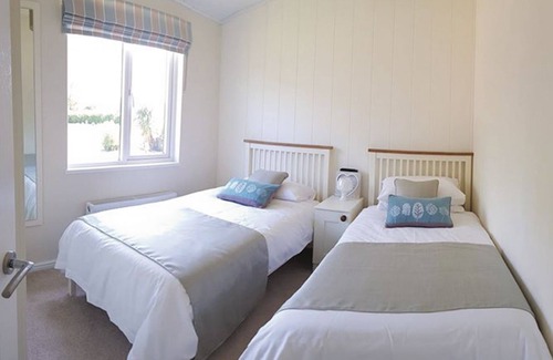 Westmarsh Cabina | 3 bedroom accommodation in Monkton, Nr Ramsgate