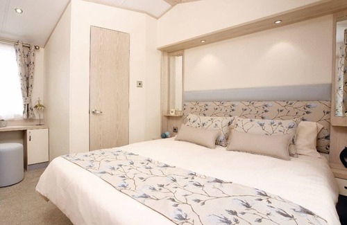 Westmarsh Cabina | 3 bedroom accommodation in Monkton, Nr Ramsgate