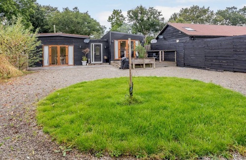 Abbess Roding Cabaña | 3 bedroom accommodation in Headcorn