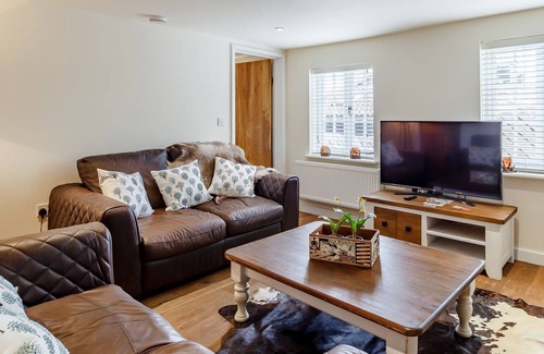 Geldeston Cabaña | 3 bedroom accommodation in Geldeston, near Beccles