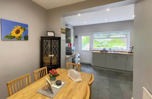 Mawr Cabaña | Alojamiento de 3 habitaciones en Craig-Cefn-Parc, cerca de Clydach