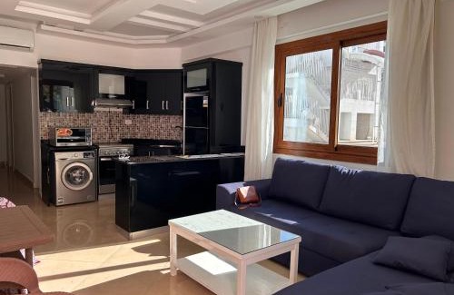 Ras Nasrani Apartamento | 3-Bedroom Apartment on the Ground Floor with Pool View, Personal Garden Area, Backyard, and Free Beach Access in Sharm Hills Resort