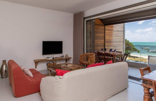 Roches Noires Apartamento | 3-bedroom apartment on 1st floor on the beach