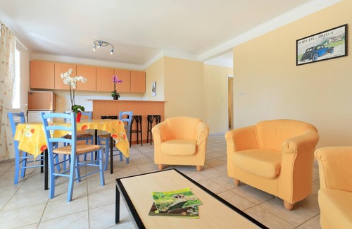 Ponteves Apartamento | 3 Bedroom Apartment in PONTEVES