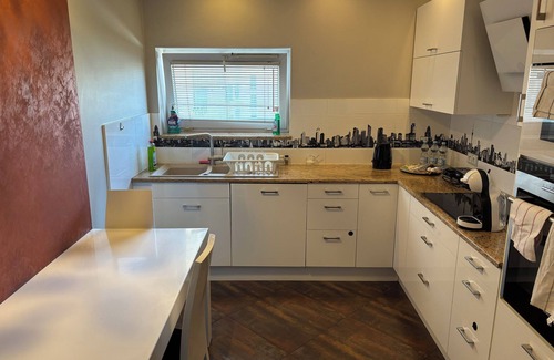 Nowa Praga Apartamento | 3-bedroom apartment in fabulous Warszawa with WiFi, AC, near city centre