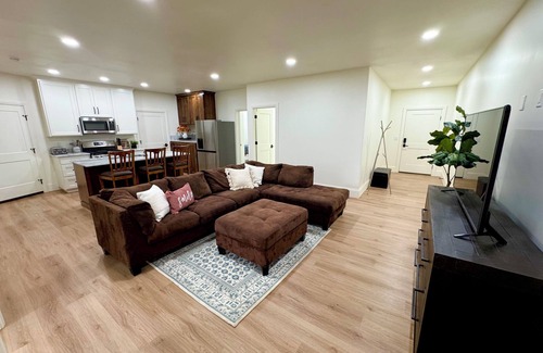 Mapleton Apartamento | 3-bedroom apartment in peaceful Mapleton with WiFi, Climate Control