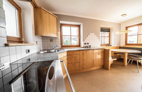 Kastelruth Apartamento | 3 Bedroom Apartment in Kastelruth