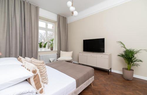 Stare Podgorze Apartamento | 3 bedroom Apartment with the balcony - Rejtana 10
