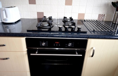 North Glasgow Apartamento | Apartamento de 3 habitaciones - 5 camas + sofá cama - Wi-Fi gratis, estacionamiento y Netflix - HASTA 7 personas