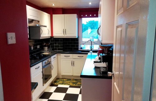 Renfrew Apartamento | Apto de 3 habitaciones. Virgin internet 100 Mbps, Virgin Tv, Netflix y estacionamiento gratuito