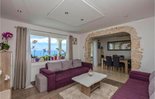 Veliko Brdo Apartamento | 3 Bedroom Awesome Apartment In Makarska