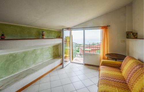 Poggi Apartamento | 3 Bedroom Awesome Apartment In Imperia