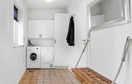 Reersø Casa | 3 Bedroom Awesome Home In Gørlev