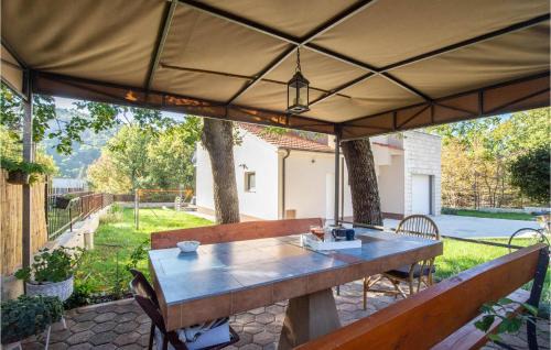 Srinjine Casa | 3 Bedroom Awesome Home In Srinjine