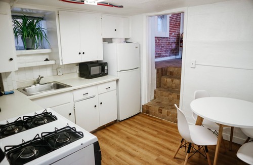 Congress Park Casa | 3 Bedroom Basement Bungalow next to Cheeseman Park