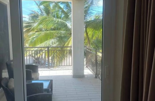 El Triunfo de La Cruz Apartamento | 3 Bedroom Beach Front Apartment at Playa Escondida Beach Club