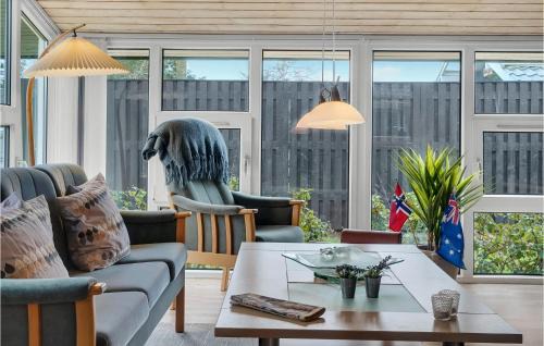 Sundstrup Casa | 3 Bedroom Beautiful Home In Højslev