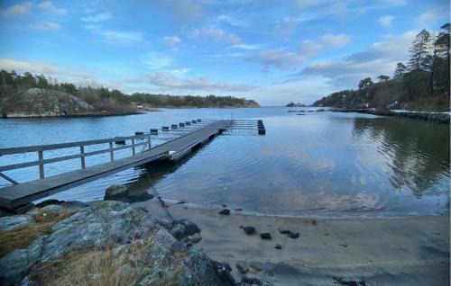 Arendal Casa | 3 Bedroom Beautiful Home In Færvik