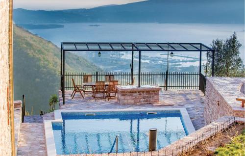 Tomicici Casa | 3 Bedroom Beautiful Home In Tivat