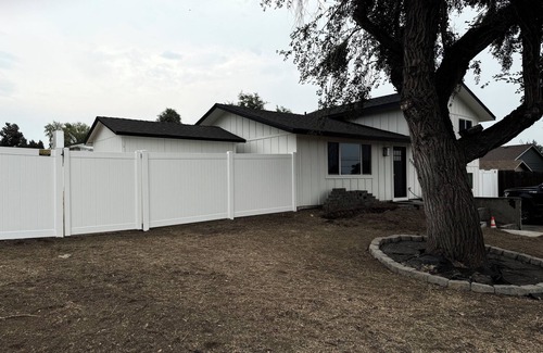 Hermiston Casa | 3-bedroom, Beautifully Remodeled, Large Fenced Yard