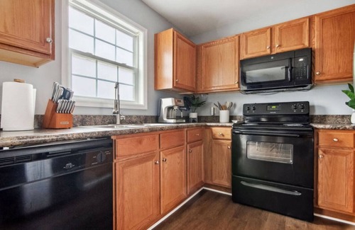 Richlands Casa | 3-bedroom beauty/a few minutes from the Jacksonville airport is waiting for you!