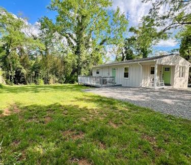 Roanoke Casa | 3 Bedroom - Boho By the Star - Cozy Home Close to Downtown Roanoke