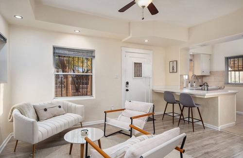 Sam Hughes Casa | 3-bedroom bungalow in superb Central Tucson location walking distance to U of A.