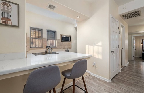 Sam Hughes Casa | 3-bedroom bungalow in superb Central Tucson location walking distance to U of A.