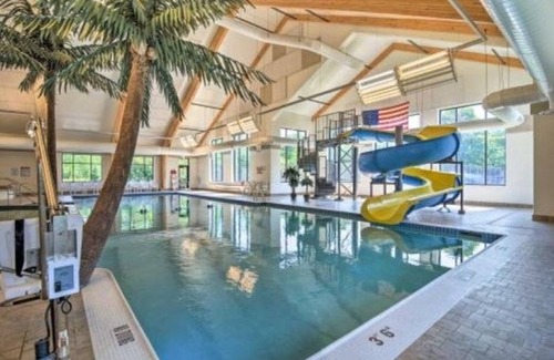 Elmira Chalet De Esquí | 3-bedroom chalet in fabulous Lakes of the North with AC, WiFi
