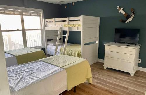 Long Beach Apartamento | 3 Bedroom Condo, Ocean Views & Short Walk to Beach!