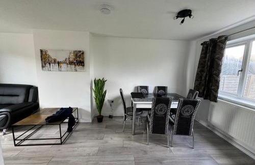 Reading Casa | 3-Bedroom Cosy Reading House