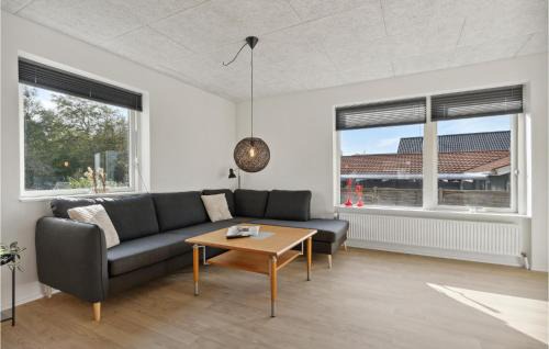 Sønder Felding Casa | 3 Bedroom Cozy Home In Sønder Felding