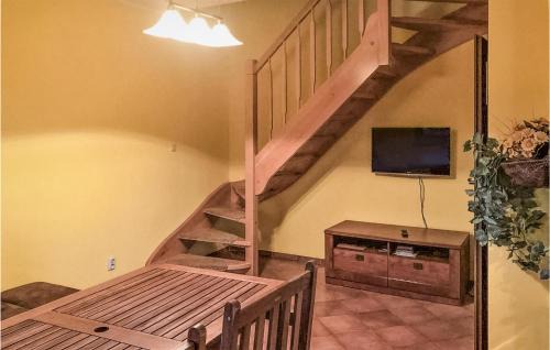 Debina Casa | 3 Bedroom Cozy Home In Debina