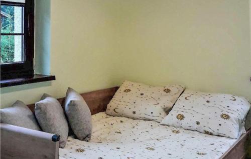 Debina Casa | 3 Bedroom Cozy Home In Debina