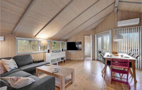 Hojslev Casa | 3 Bedroom Cozy Home In Højslev