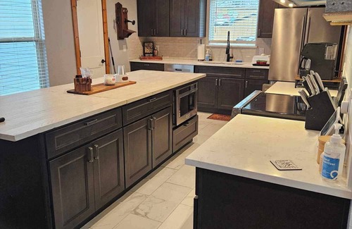 Gun Barrel City Casa | 3-bedroom cozy relaxing home in Gun Barrel City with lots of amenities!
