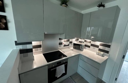 Newham Apartamento | 3 Bedroom Duplex Penthouse with Parking