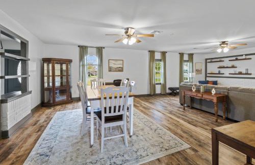Prien Casa | 3 Bedroom Family Home in Lake Charles La
